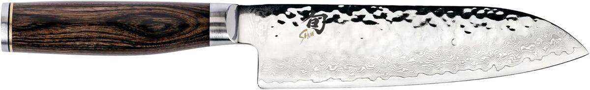 Test du couteau santoku Shun Premier 7” : maniabilité et légèreté en cuisine
