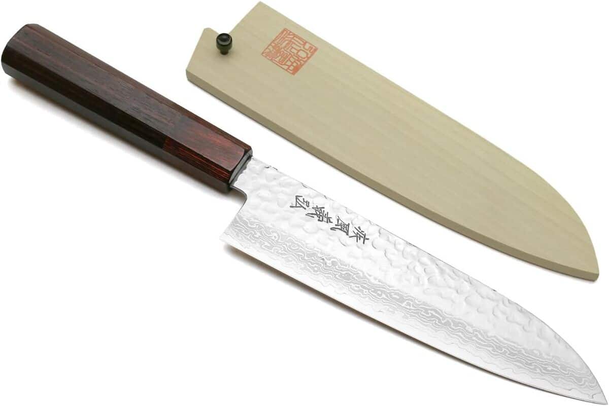 Test du couteau Yoshihiro Santoku : élégance et performance en cuisine