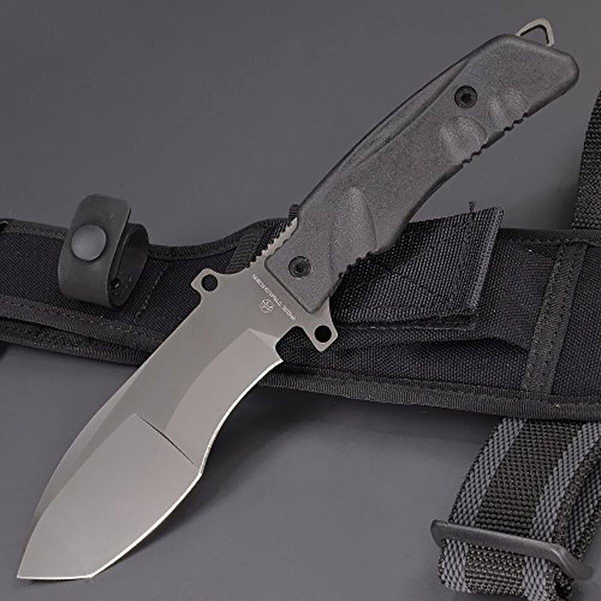 Test du couteau FX-9CM01B : tracker camp ultime